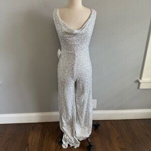 Nichole Lynel All‎ Over Sequin Jumpsuit Size Small NWT
